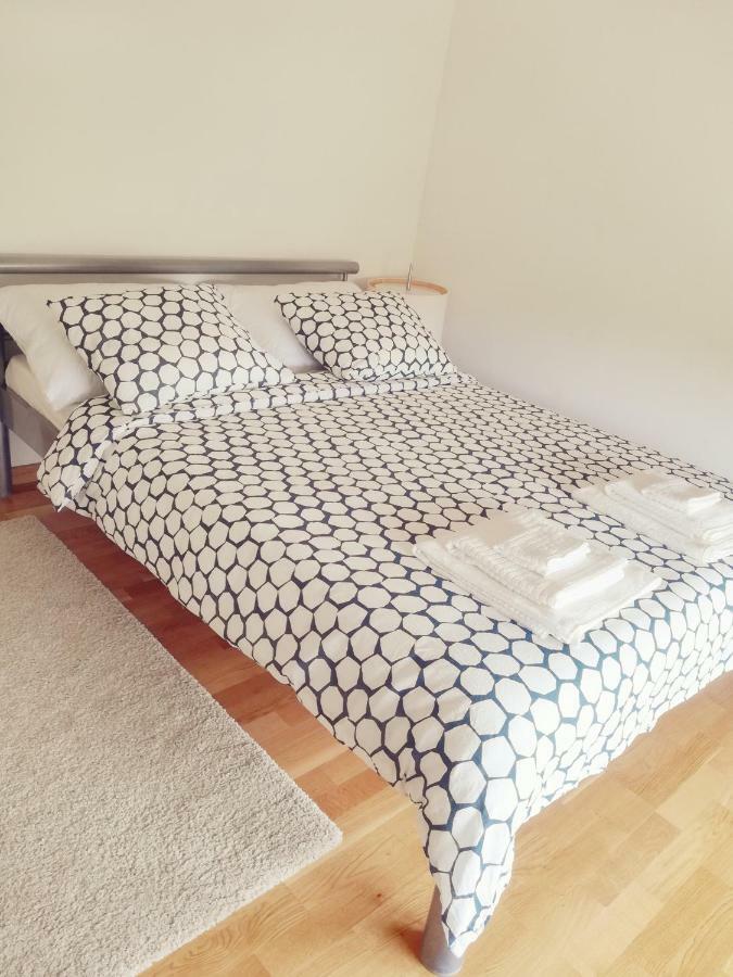 House For Rent Paola Villa Ražanac Eksteriør bilde