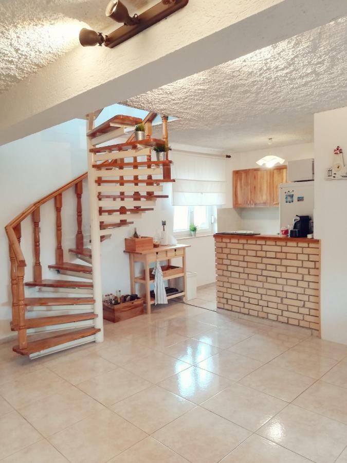 House For Rent Paola Villa Ražanac Eksteriør bilde